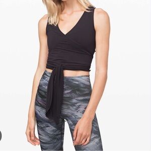 Lululemon Athletica Twist Me Up Crop Tank